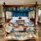 Burtree Country House, Tipi's, Treehouse & Lodge & house rooms with hot tubs in a private garden