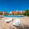 Green Fort Noks Apartments