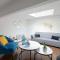 Large Renovated Apartment Chateau Versailles
