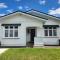 Elegant 3 Bedroom Home, walking distance to the Arena