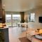 Apartment with garden and sea view