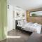 ROKOS SUPERIOR DOWNTOWN ROOMS - comfortable rooms with private bathrooms - perfect location for exploring Diocletian's Palace and the gastronomy of Split within walking distance
