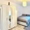 Large Double Room in Cardiff City Centre, Room Only with Own Bathroom, HOST LIVES ON SITE