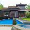 Malathi Cozy Wooden House - Garden Pool View