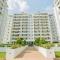 Chic 1BR Apt with Pool, High-speed Internet at The Gallery, 10 mins from Airport, 5mins from Major Restaurants and Malls