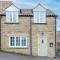 Sunflower Cottage - a charming family cottage
