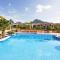 Exclusive Townhouse in Central Plaza del Duque Close to the Beach