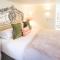 Gorgeous Boutique Flat Sleeps 2 in Lyme Regis