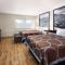 Super 8 by Wyndham Fallon