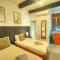 Cozy flat. Swim beach 2 minutes walk. The Old Valletta MCRI1-1