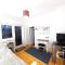 Central Private Cozy Room w own entrance, Spacious Bathroom, on-site parking