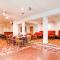 OYO Godolphin Arms Hotel