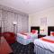 OYO 112 Semiramis Hotel