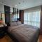 Comfy apartment City center Pool Gym WiFi