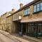 Amarelo apartment, Central Charlbury, 1 Super king bed