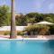 Domaine l'Oiseau Bleu, 800 m from the Beach in Sainte-Maxime