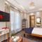 Travelholic AUC Residence