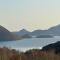 Lake Toya Brown House- Great lake views, quiet and spacious