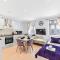 Elegant Apartment On Oxford Street