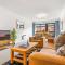 Reading City Getaway Stylish Flat, Sleeps 2