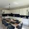 Villa Les Pieds dans l'Eau - 4chambres 10personnes - Central & Proche Mer