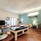 Central, quiet and strategic apartment