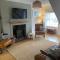 Charming, stylish cottage, parking , large private Garden, well located for island highlights