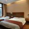 Beijing Huiqing Garden Bussiness Hotel
