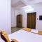 Nirupama,Hotel Aluva 700 Mtr From Aluva Railway Station
