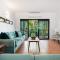 Coral Villa Stylish 2BR Apartment with Pool near Beach & Marina