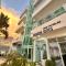 SGH Rodadero Suites