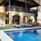 Chalet con piscina privada