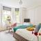 The Sant Bank, central, parking, contractors friendly, 1 bed, sleep up to 4, modern, near beach