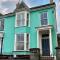 Rhianfa 4 bedroom house minutes walk from the beach