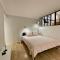 Apt 4 Guests Moderne Place Breteuil