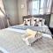 OR Tambo Stay Unit 3