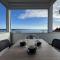Apartments Emanuela - Beachfront & Top Location, Novalja