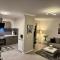 Kurstadt Apartment Moderne 2 Zimmer -Balkon-Parkplatz-Flexibler Check-in 24h