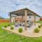 Pool Access, Grill & Gazebo: Ozark Getaway!