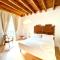 Historic Charm with Whirlpool - Motta Apartments