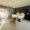 1 OAK Resort