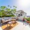 A terrace with sea view, 2 bedrooms apartment in Benalmadena