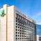 Holiday Inn & Suites Makati by IHG