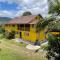 Hda San Vicente Yellow House Trails & Lodge