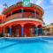 Casa Rodeo - Golden Zone Villa with Large Pool & Rooftop Ocean Views