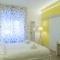 RainbHome Colourful Roman Suites