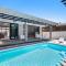 Villa Blue Swan, Pool, BBQ, 15 mins walk to beach