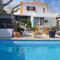HOTELITO RURAL GA7COLORES only adult
