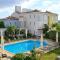 Hotel Manora