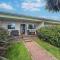Chalet With Free Wifi At Rainbows End Near A Lovely Norfolk Beach Ref 31002R